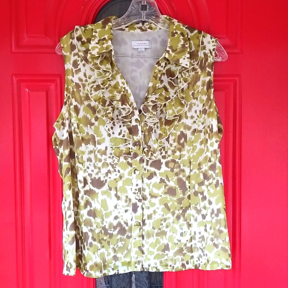 Tahari Ruffle-Front Blouse size large